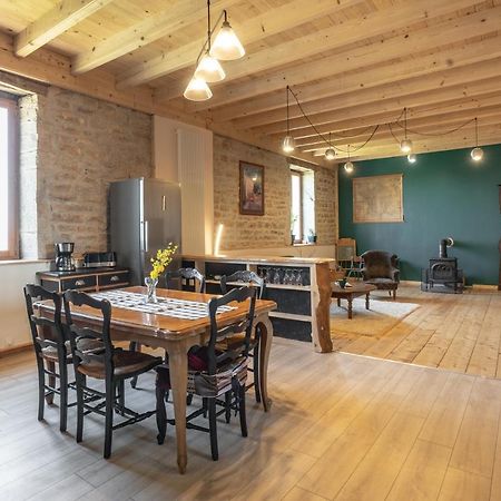 Appartement de charme dans une maison isolée Presilly  Exterior foto